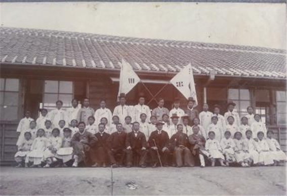 bg